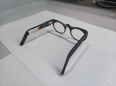 Smart glasses